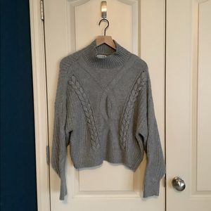 Elizabeth and James Cableknit Mock Crop Sweater Size L